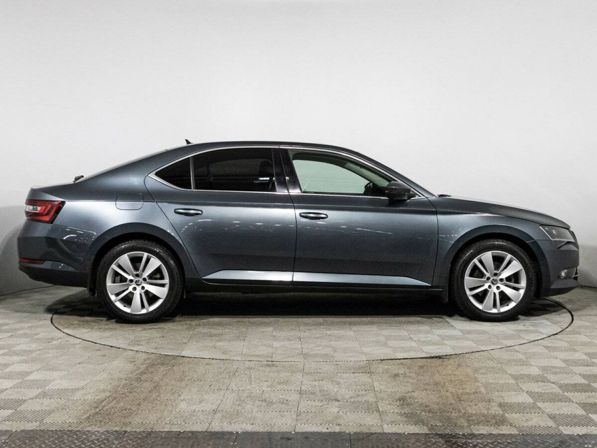 Б/У Шкода Суперб 2018 года. Фото: #3