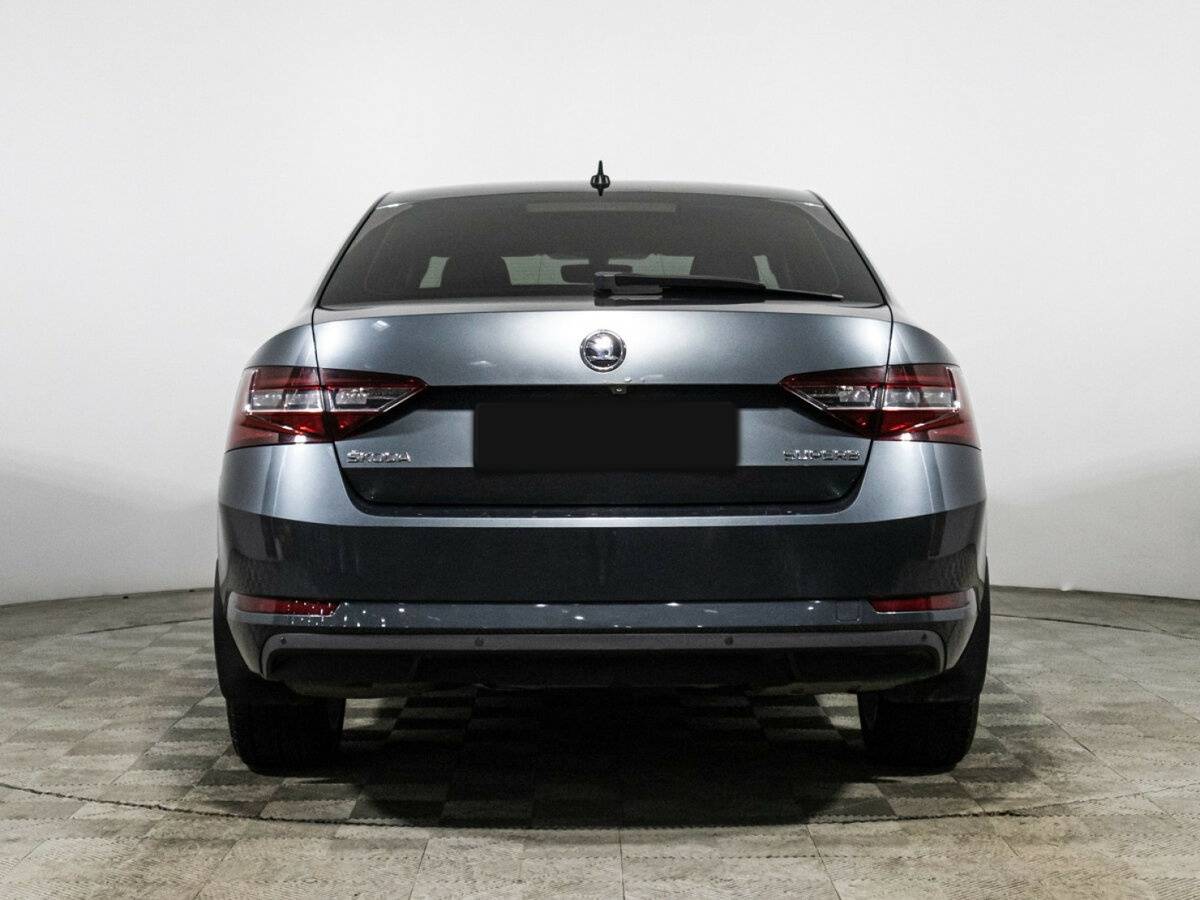 Б/У Шкода Суперб 2018 года. Фото: #5