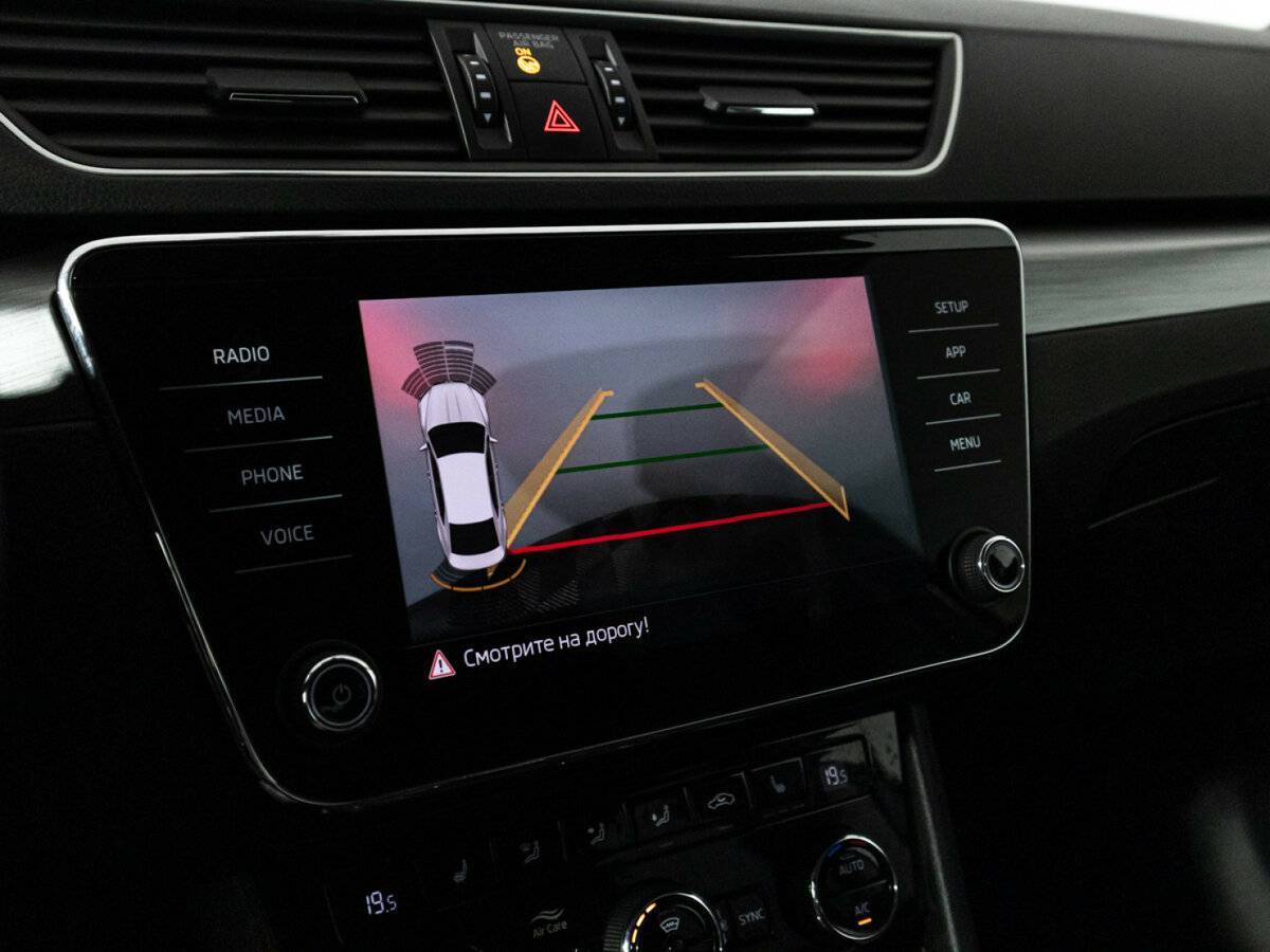 Б/У Шкода Суперб 2018 года. Фото: #17