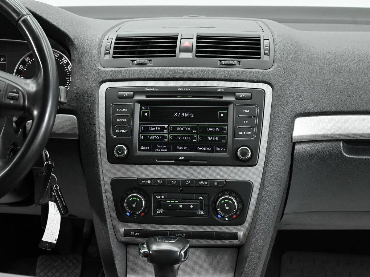 Б/У Шкода Октавия 2012 года. Фото: #8