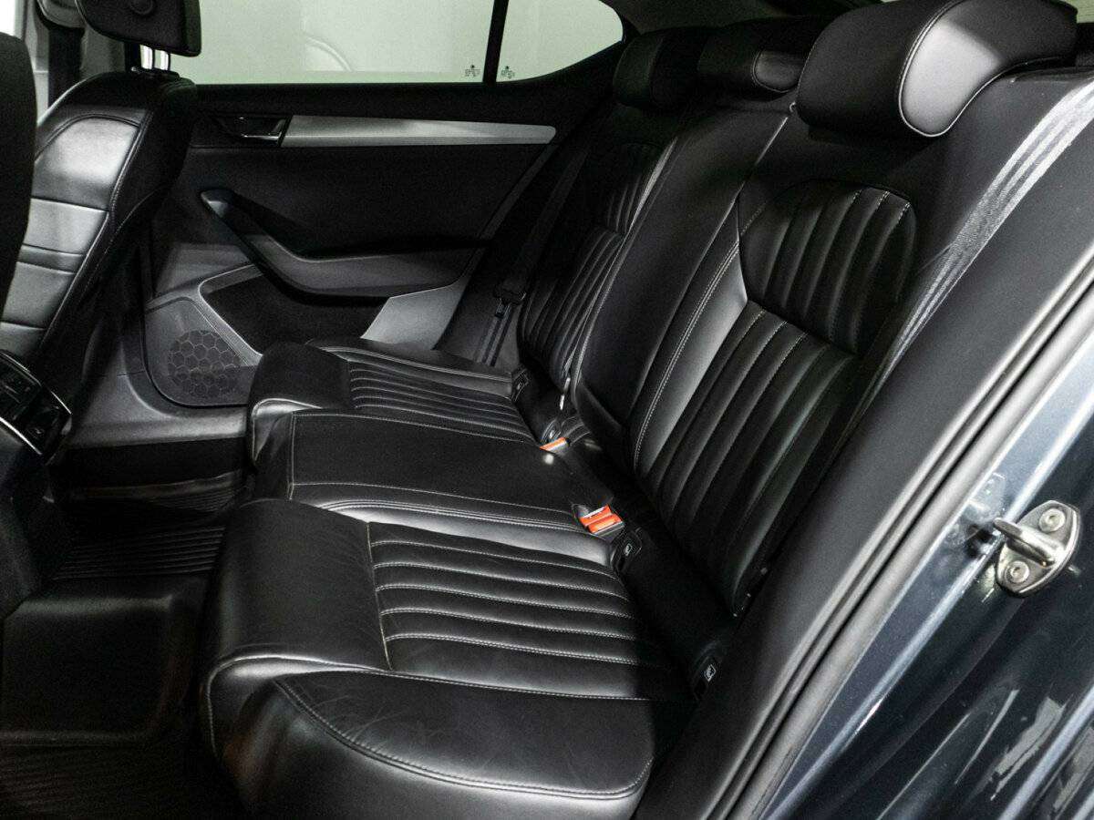 Б/У Шкода Суперб 2018 года. Фото: #9