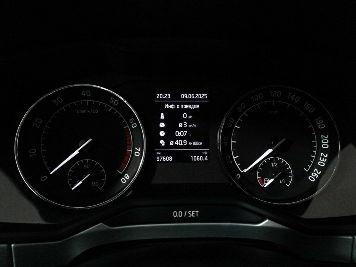 Б/У Шкода Суперб 2018 года. Фото: #11