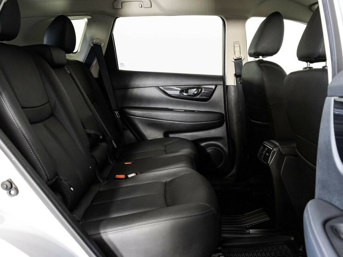 Б/У Ниссан Икс-Трейл 2019 года. Фото: #13