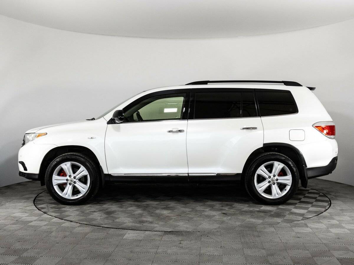 Б/У Тойота Хайлэндер 2012 года. Фото: #7