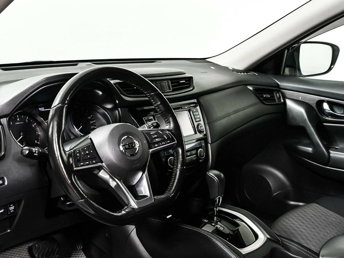 Б/У Ниссан Икс-Трейл 2018 года. Фото: #11