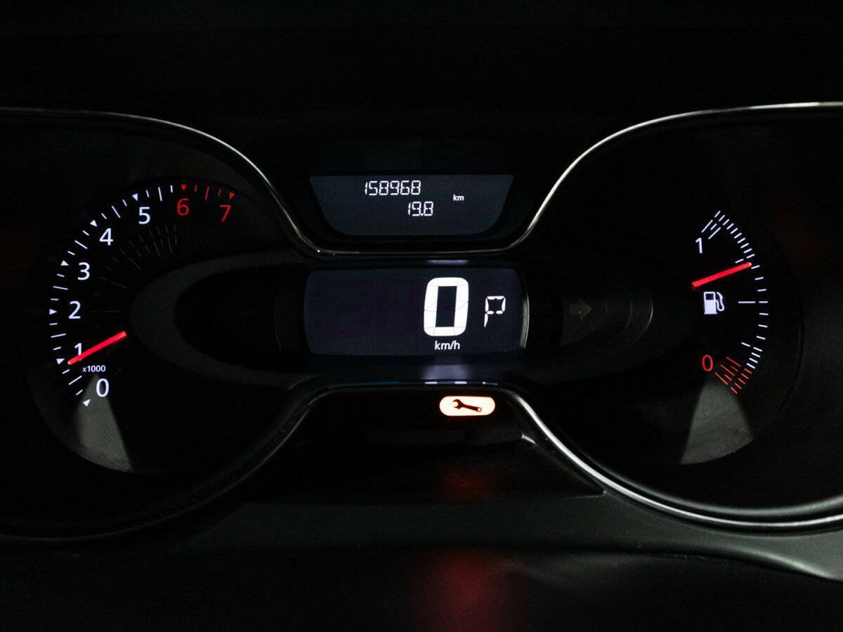 Б/У Рено Каптюр 2017 года. Фото: #11