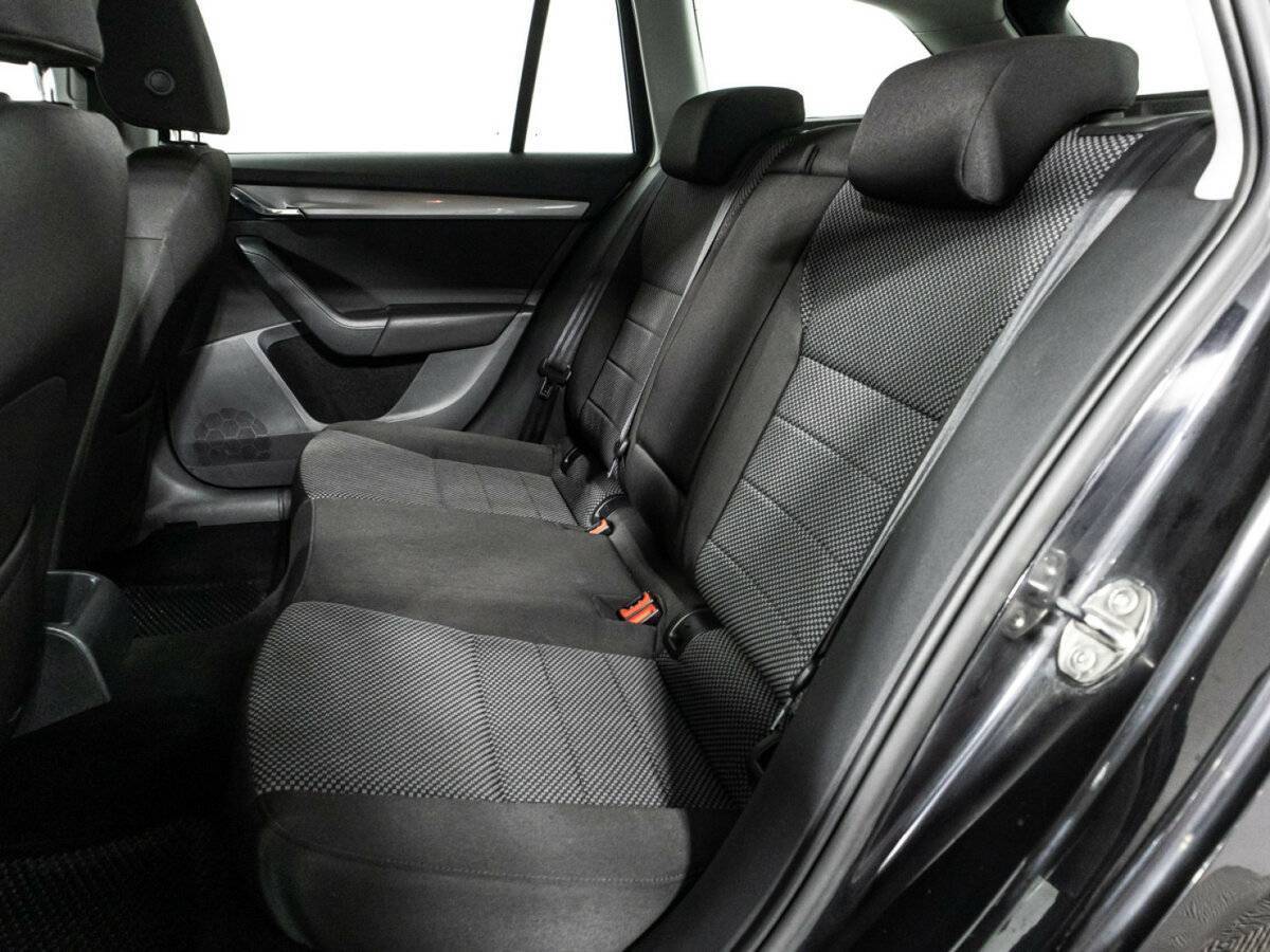 Б/У Шкода Октавия 2014 года. Фото: #9