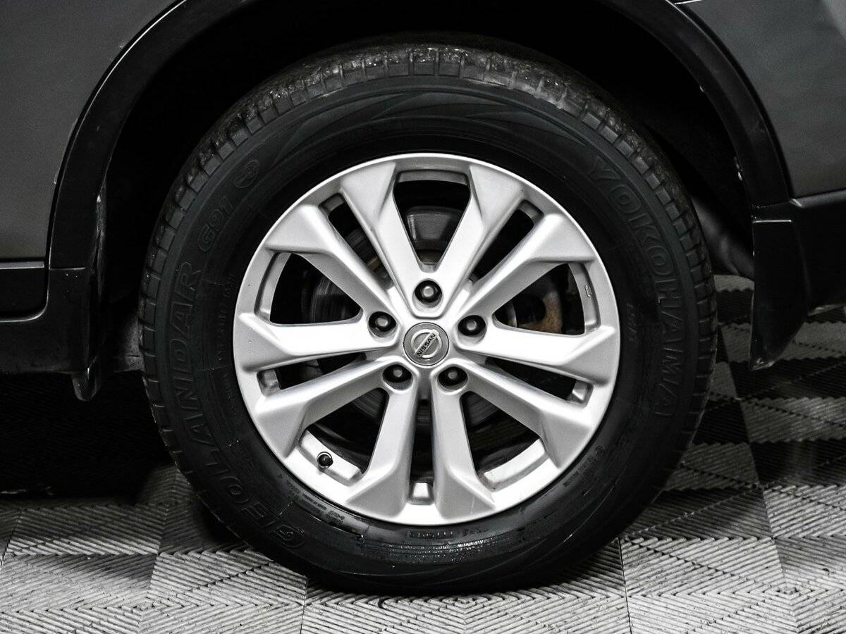 Б/У Ниссан Икс-Трейл 2016 года. Фото: #13