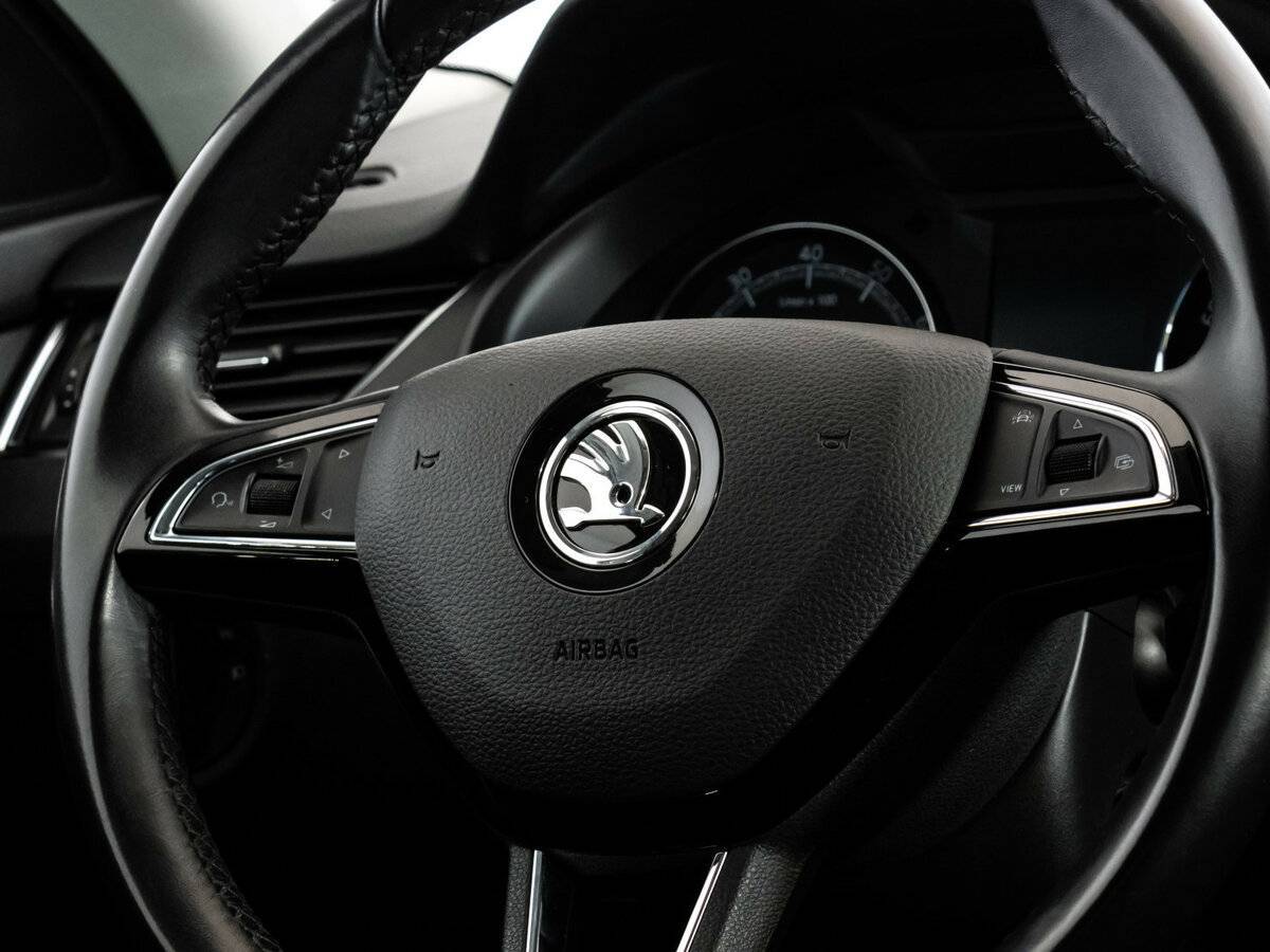 Б/У Шкода Октавия 2018 года. Фото: #12