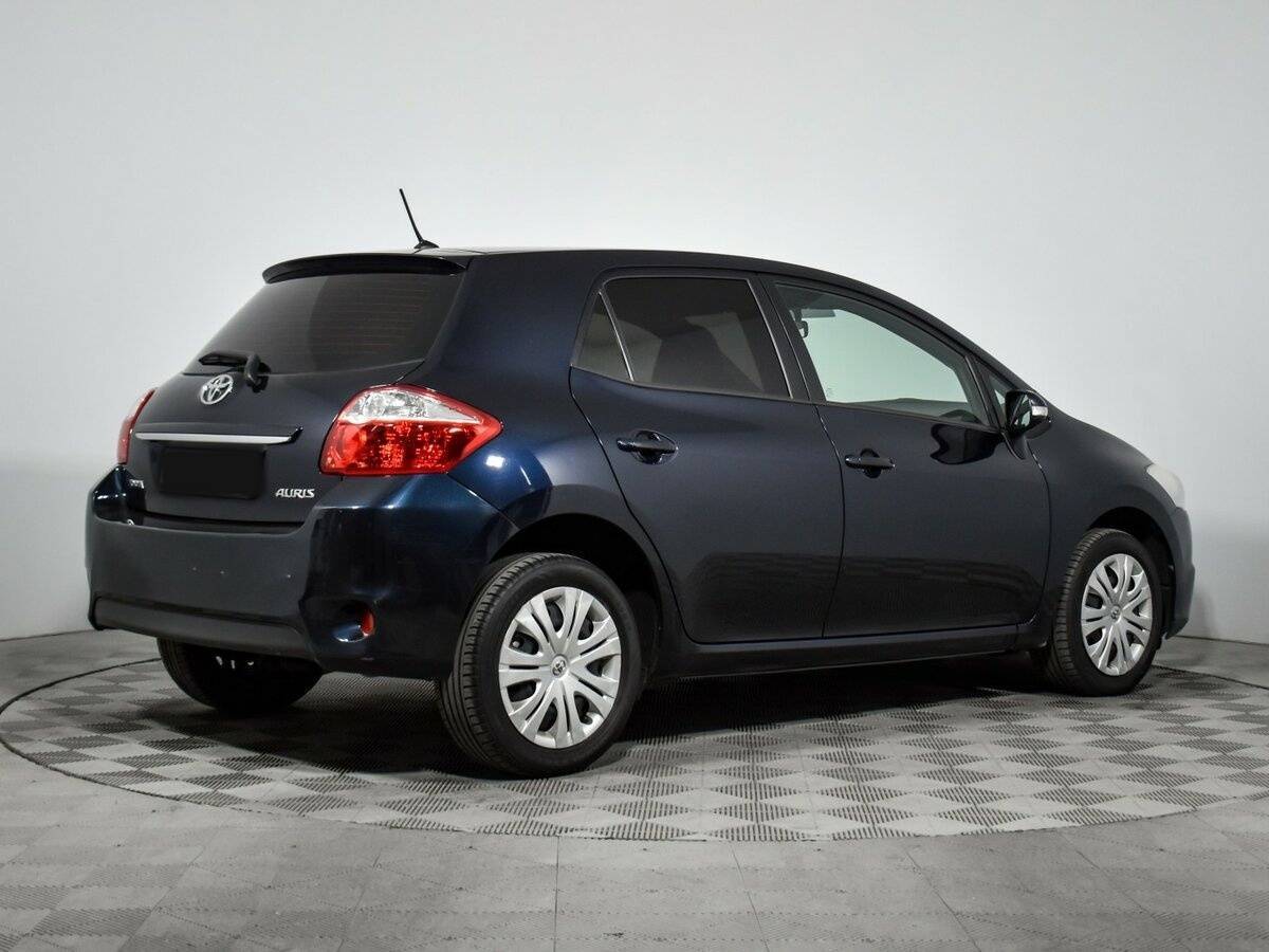 Б/У Тойота Аурис 2012 года. Фото: #5