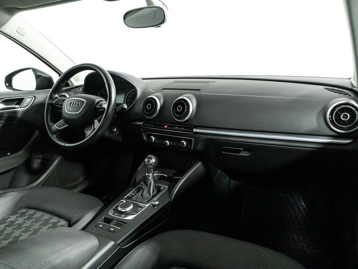 Б/У Ауди А3 2015 года. Фото: #8