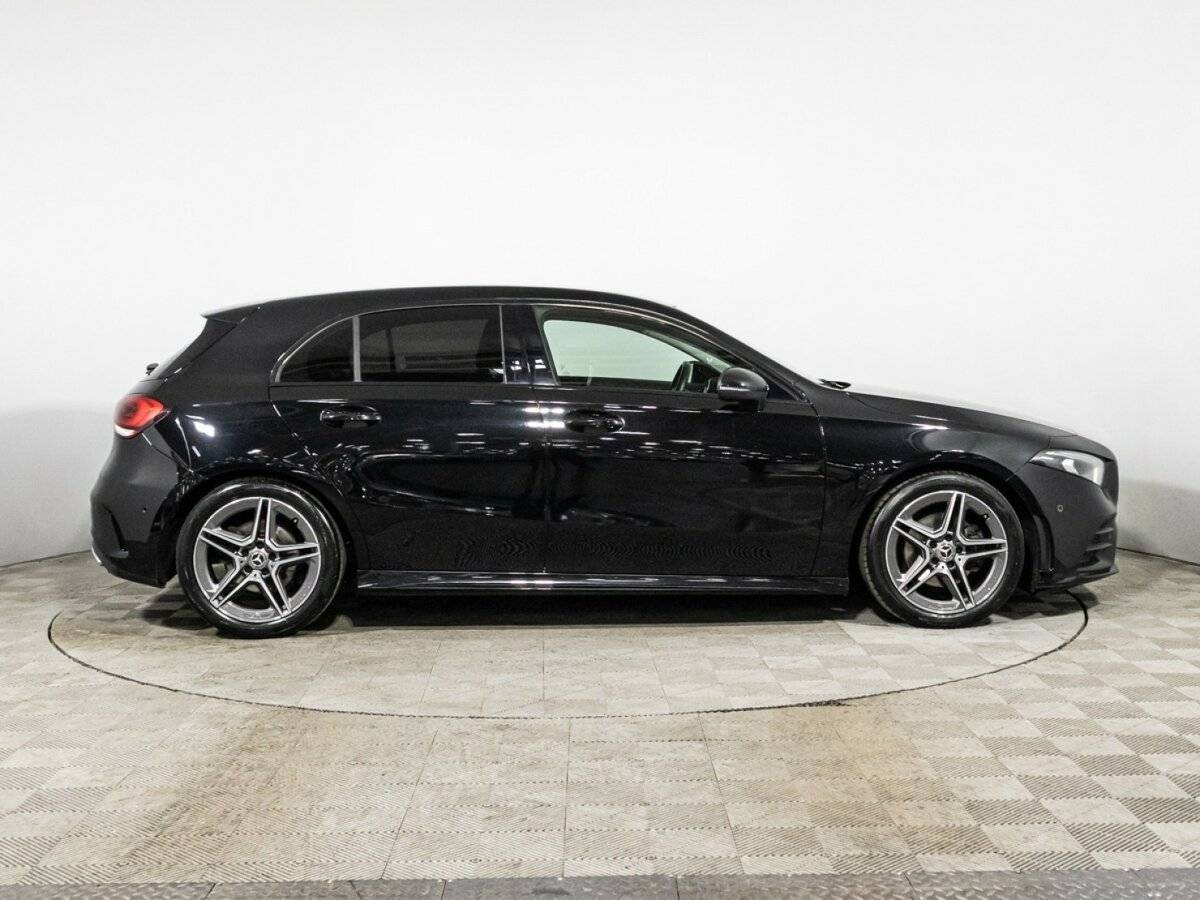 Б/У Мерседес-Бенц А-Класс 2018 года. Фото: #3