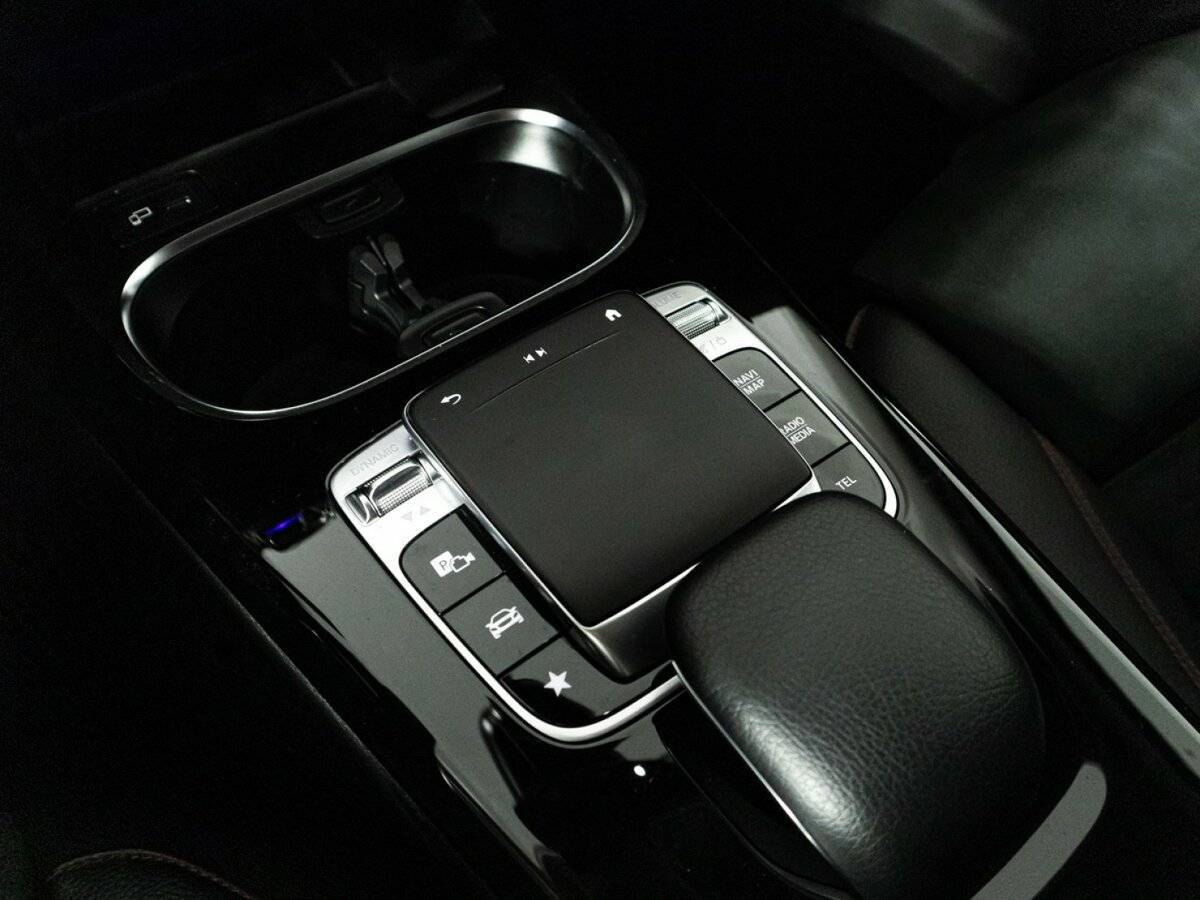 Б/У Мерседес-Бенц А-Класс 2018 года. Фото: #16