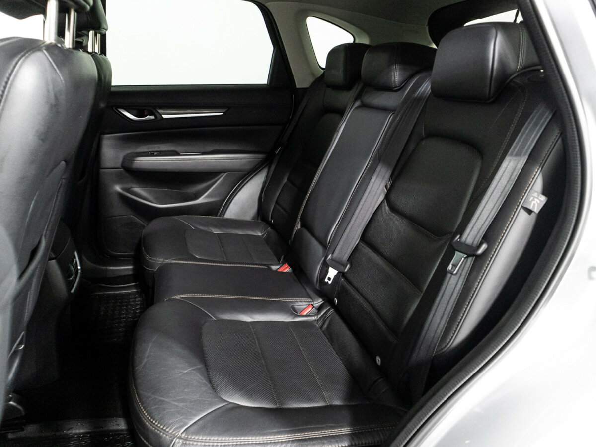 Б/У Мазда Ц-Икс-5 2017 года. Фото: #9