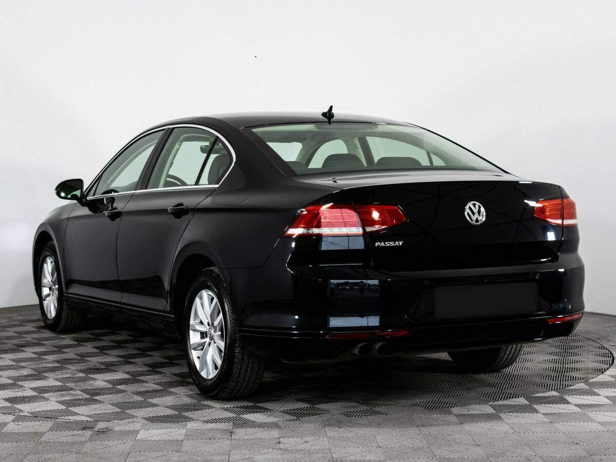 Б/У Фольксваген Пассат 2018 года. Фото: #6