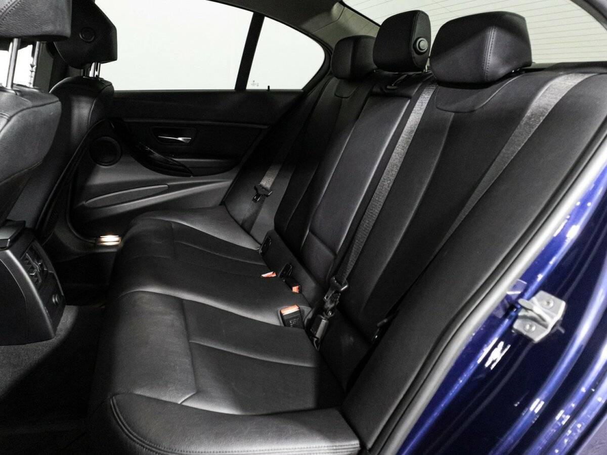 Б/У БМВ 3 серии 2018 года. Фото: #9