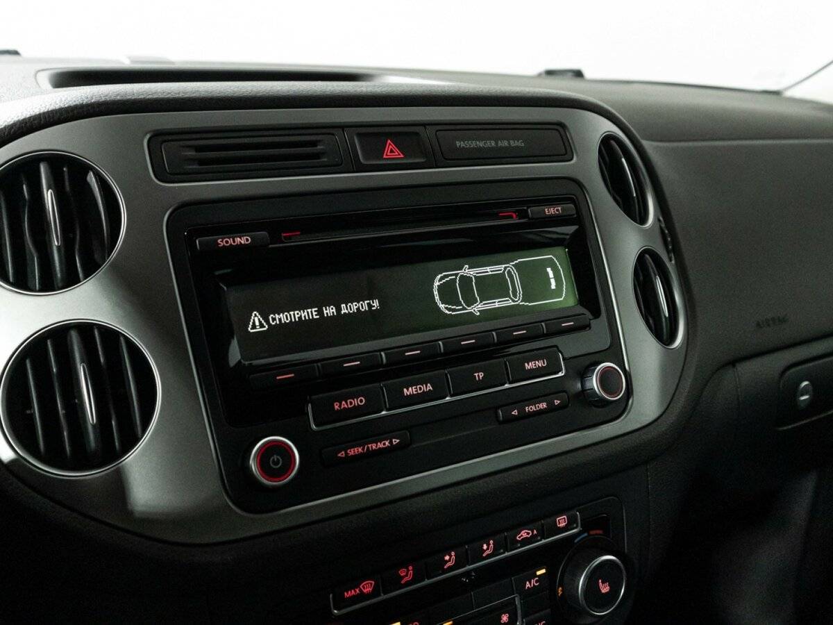 Б/У Фольксваген Тигуан 2015 года. Фото: #15