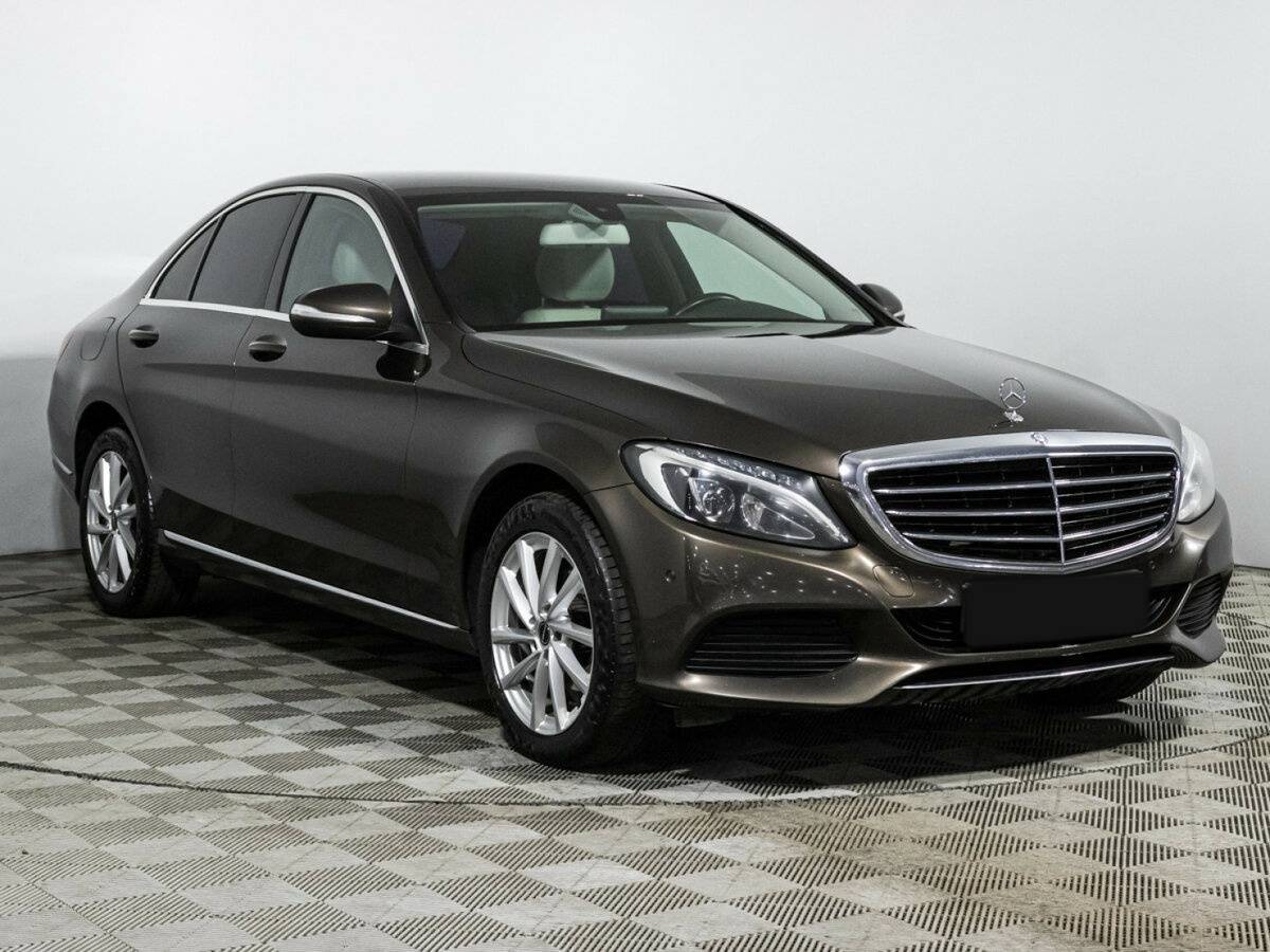 Б/У Мерседес-Бенц Ц-Класс 2015 года. Фото: #2