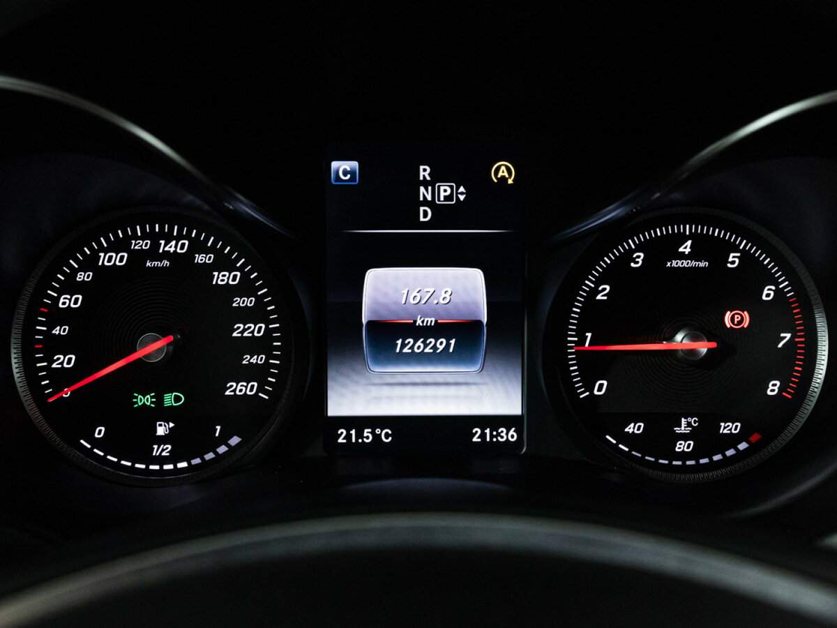 Б/У Мерседес-Бенц Ц-Класс 2015 года. Фото: #11