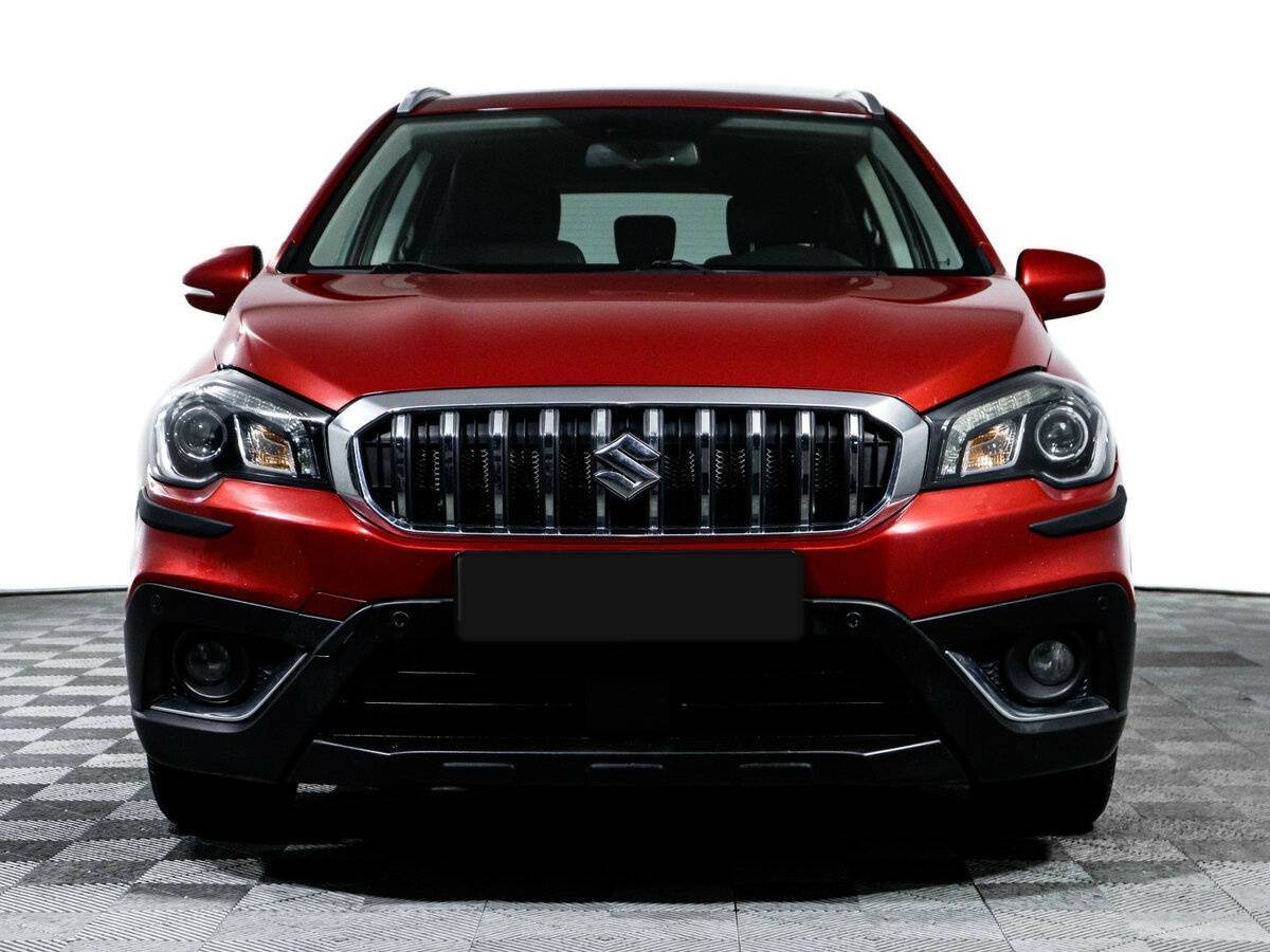 Б/У Сузуки С-Икс4 2016 года. Фото: #1