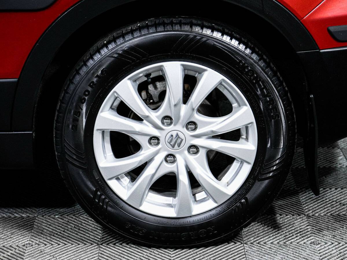 Б/У Сузуки С-Икс4 2016 года. Фото: #14