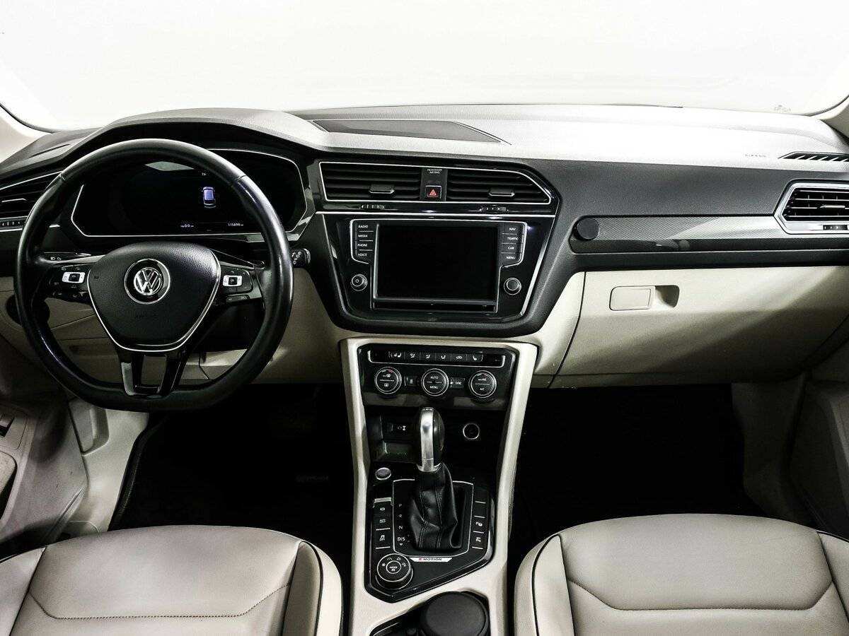 Б/У Фольксваген Тигуан 2017 года. Фото: #10