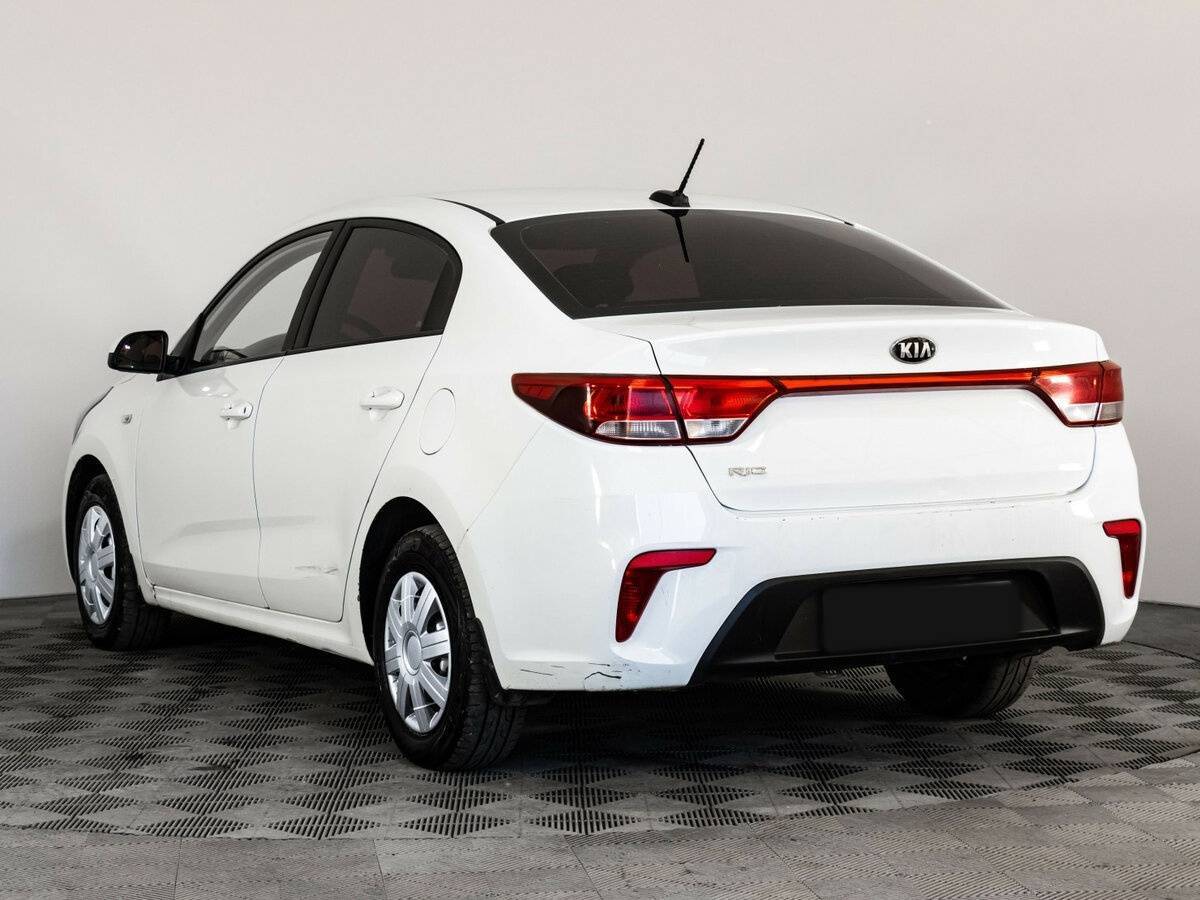 Б/У Киа Рио 2017 года. Фото: #5