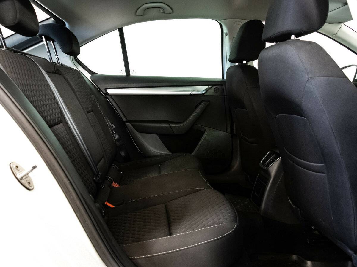 Б/У Шкода Октавия 2016 года. Фото: #12