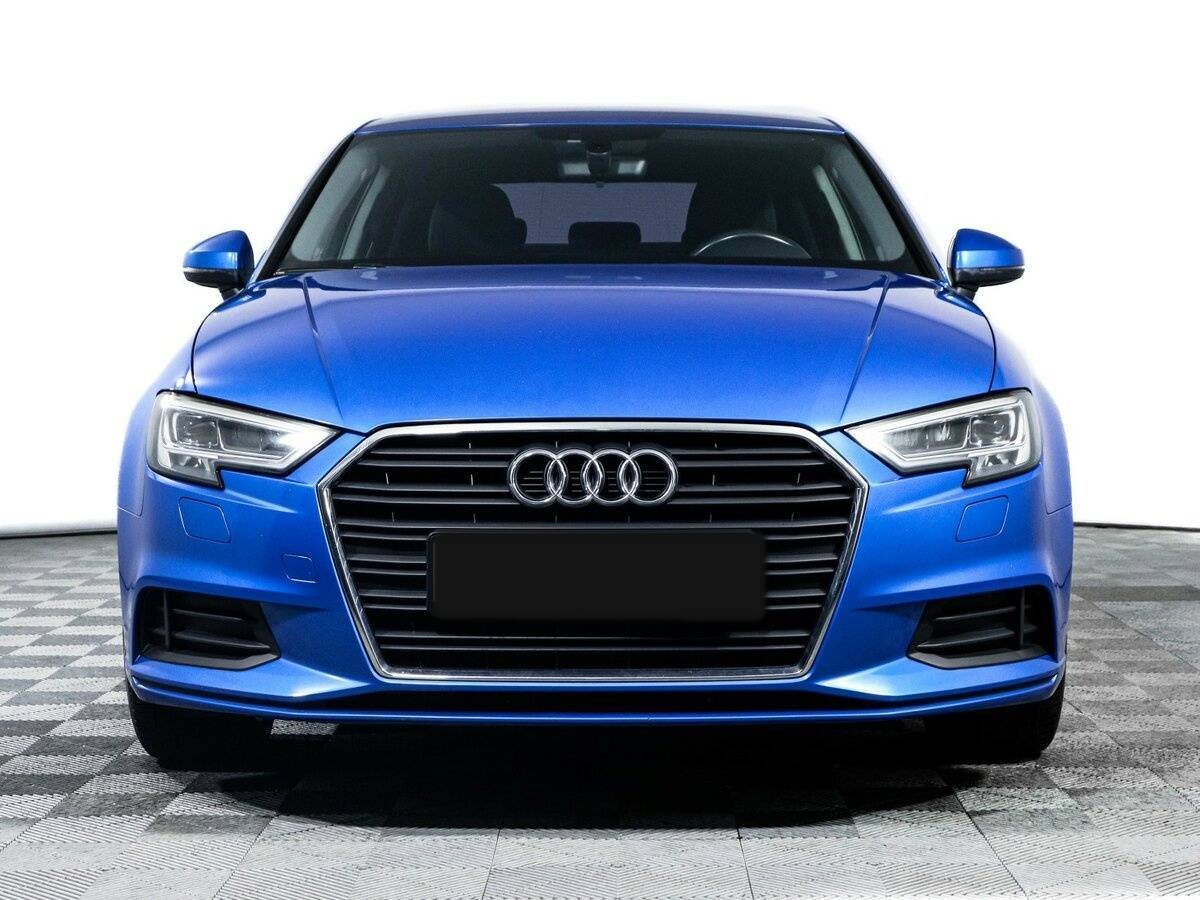 Б/У Ауди А3 2018 года. Фото: #1