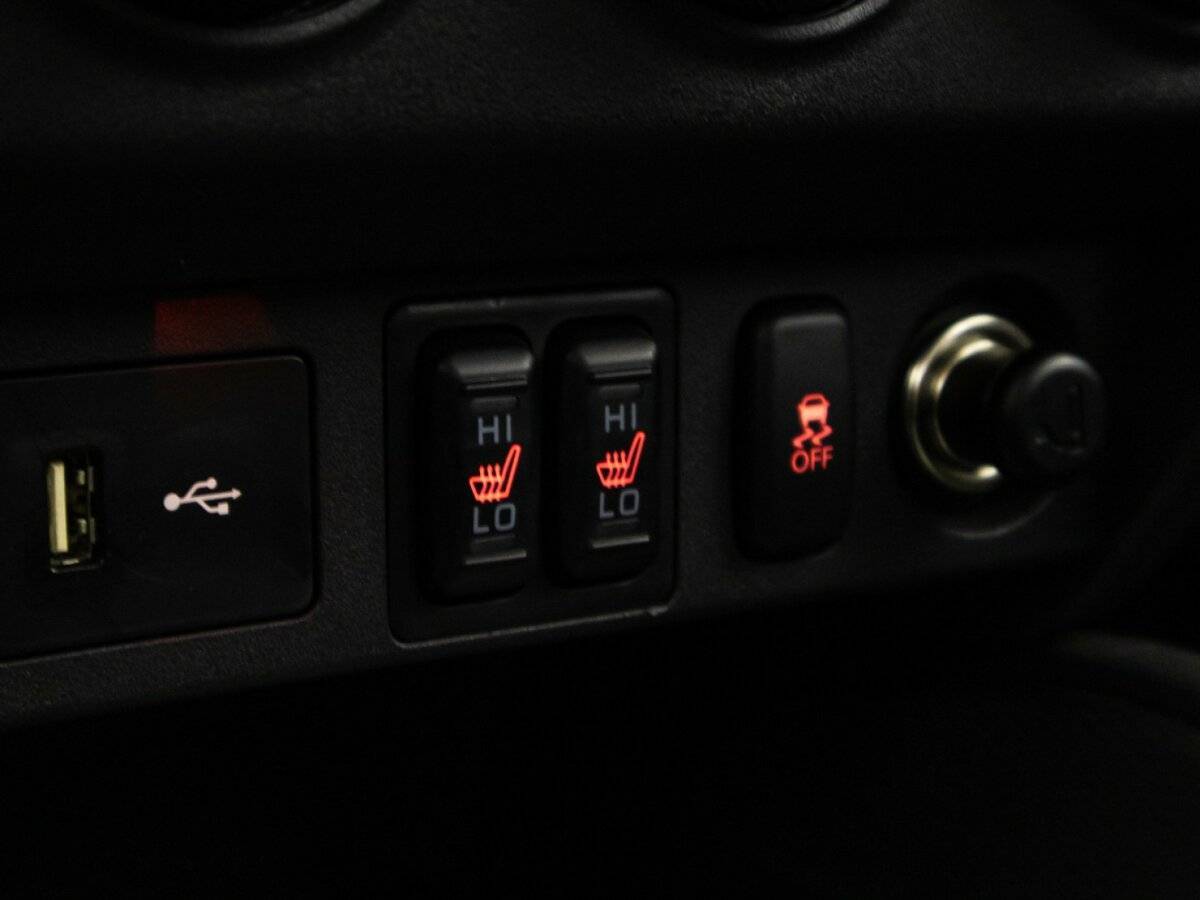 Б/У Митсубиши АС-Икс 2019 года. Фото: #17