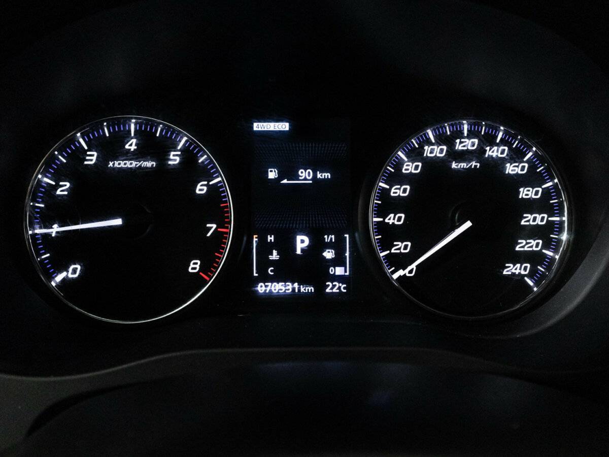 Б/У Митсубиши Оутлэндер 2018 года. Фото: #11