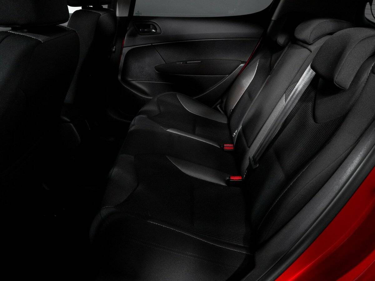 Б/У Пежо 308 2012 года. Фото: #9