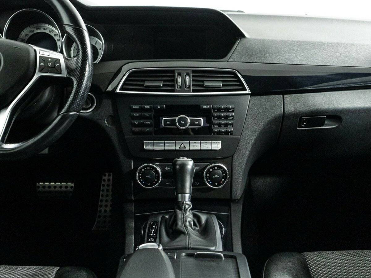 Б/У Мерседес-Бенц Ц-Класс 2012 года. Фото: #12