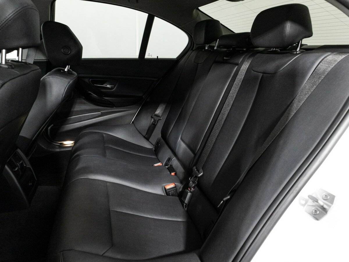 Б/У БМВ 3 серии 2017 года. Фото: #9