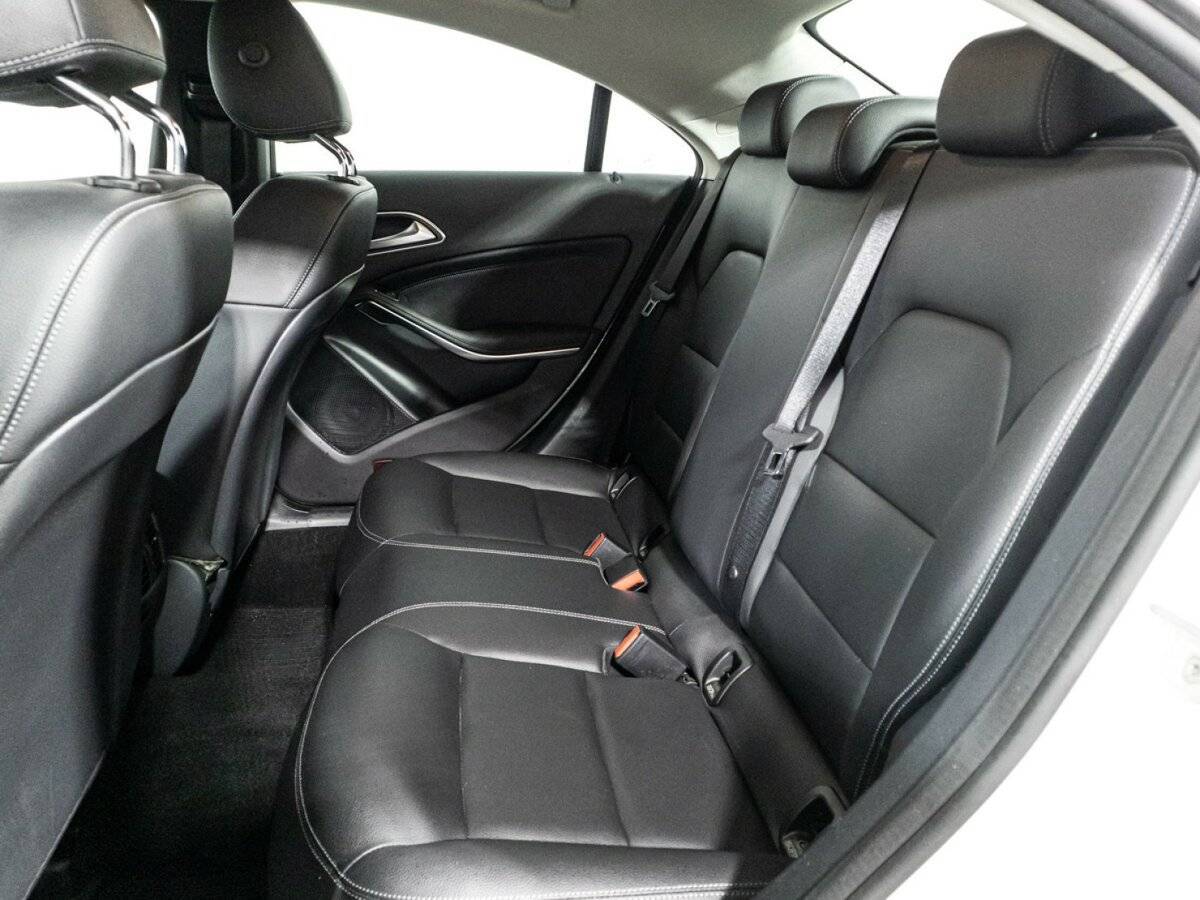 Б/У Мерседес-Бенц КЛА 2015 года. Фото: #9