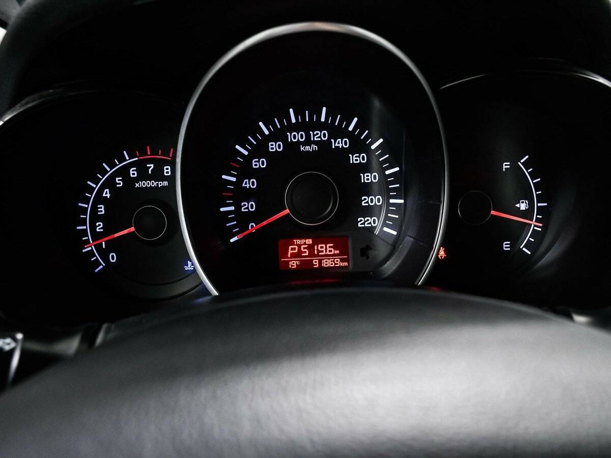 Б/У Киа Рио 2017 года. Фото: #12