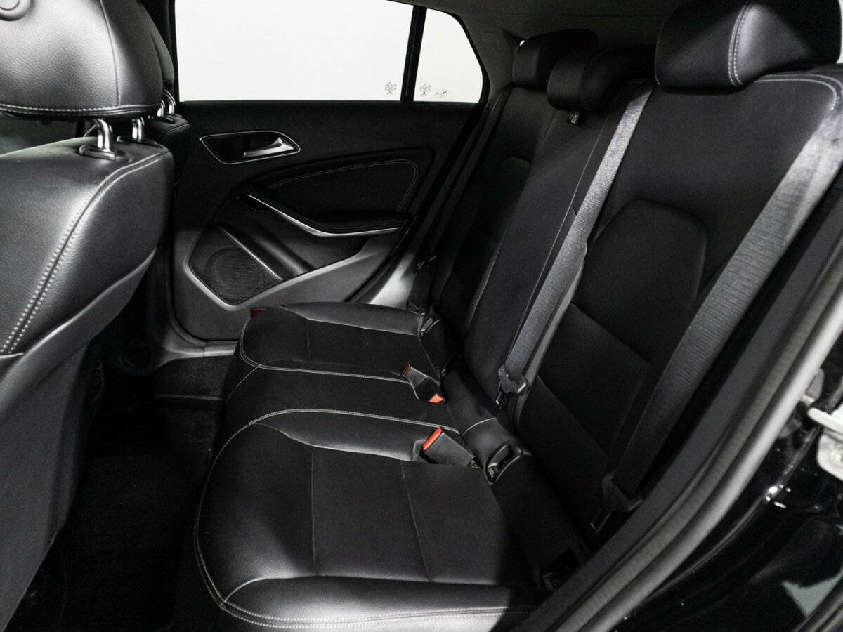 Б/У Мерседес-Бенц КЛА 2015 года. Фото: #9