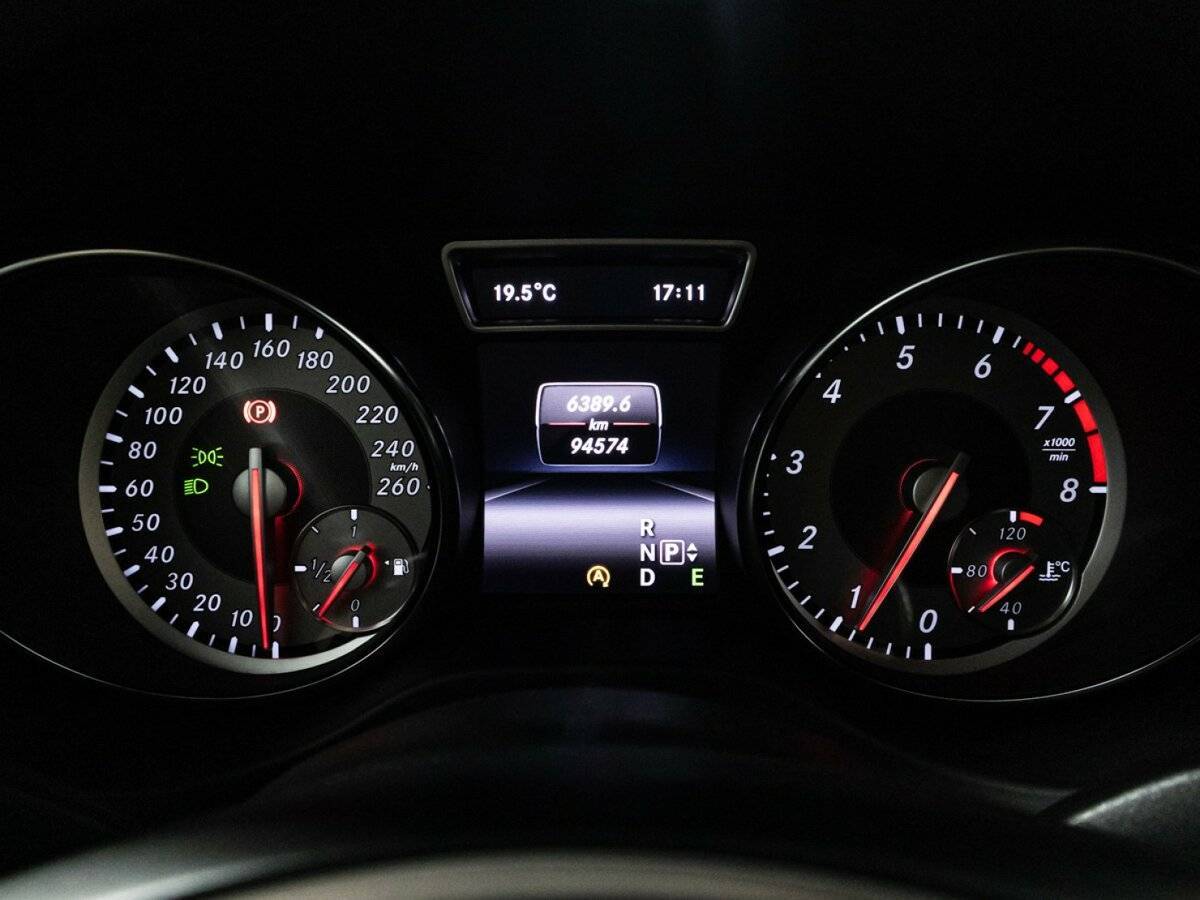 Б/У Мерседес-Бенц КЛА 2015 года. Фото: #11