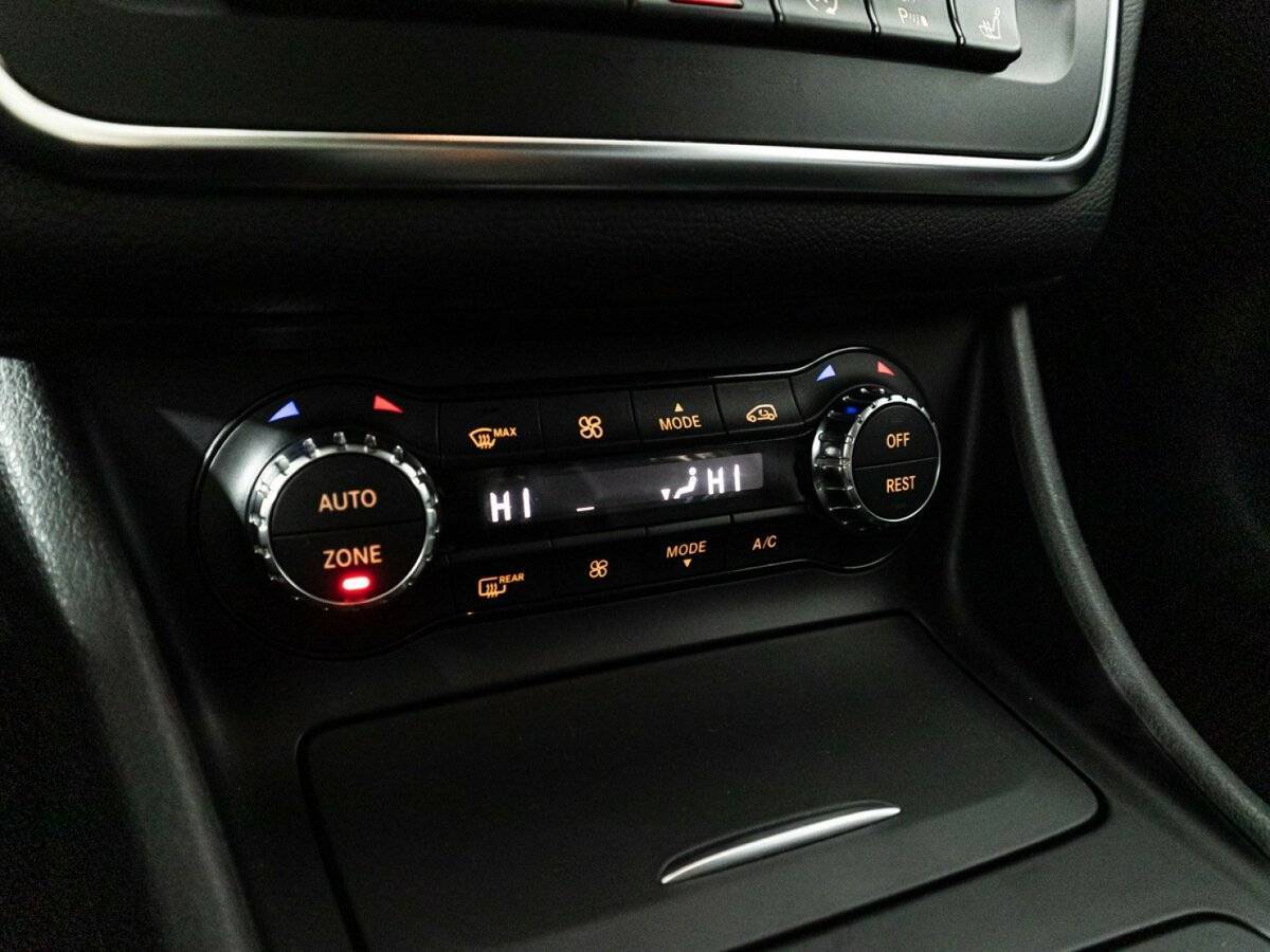 Б/У Мерседес-Бенц КЛА 2015 года. Фото: #15