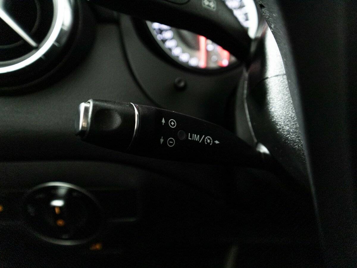 Б/У Мерседес-Бенц КЛА 2015 года. Фото: #16