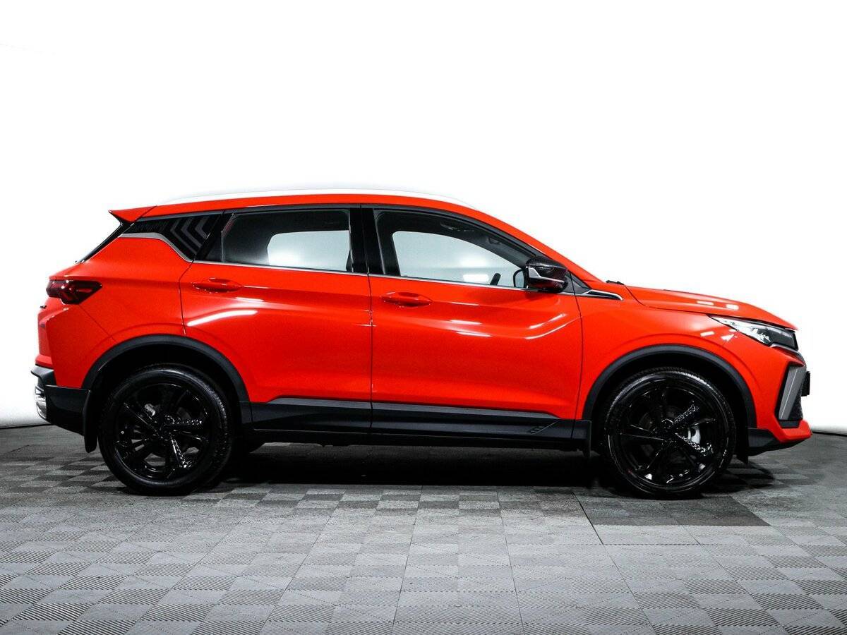 Б/У Джили Кулрэй 2024 года. Фото: #3