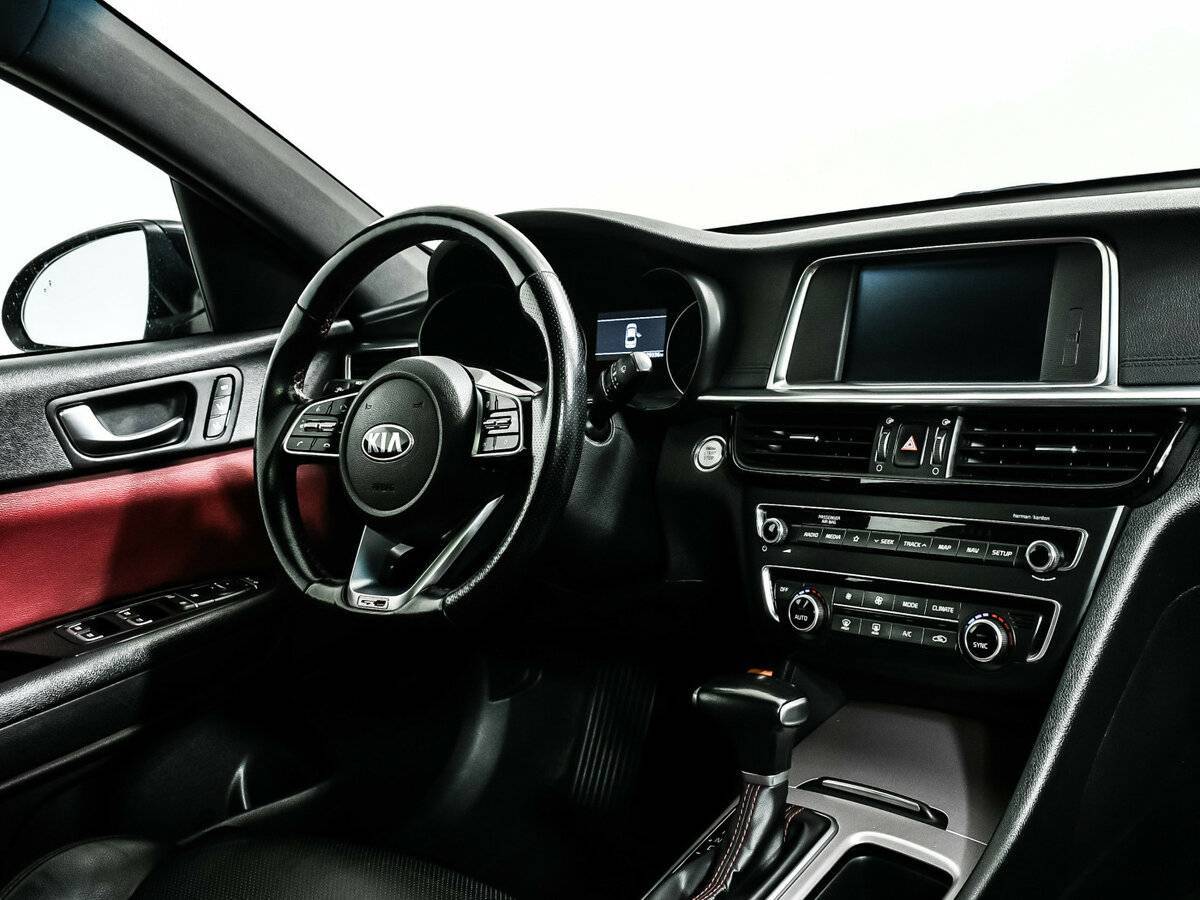 Б/У Киа Оптима 2018 года. Фото: #8