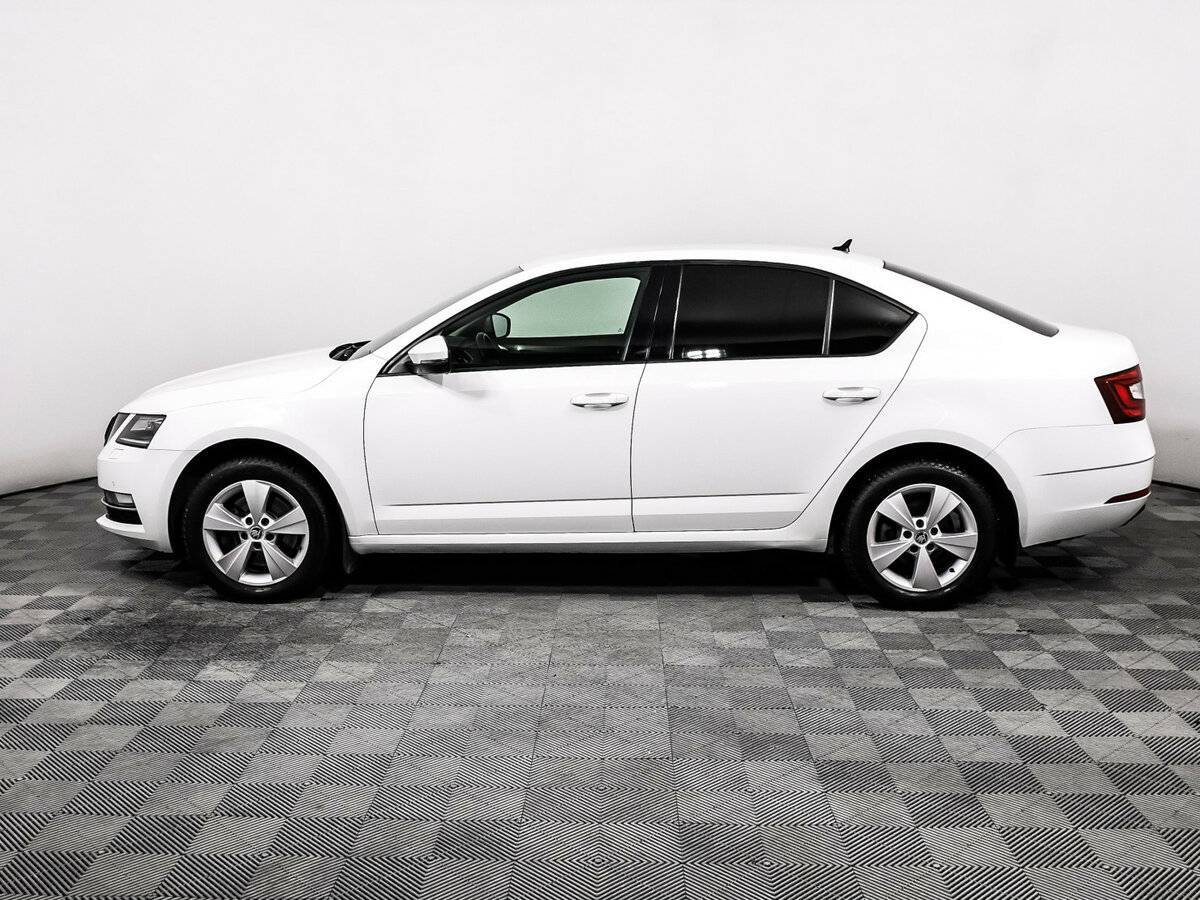 Б/У Шкода Октавия 2017 года. Фото: #7