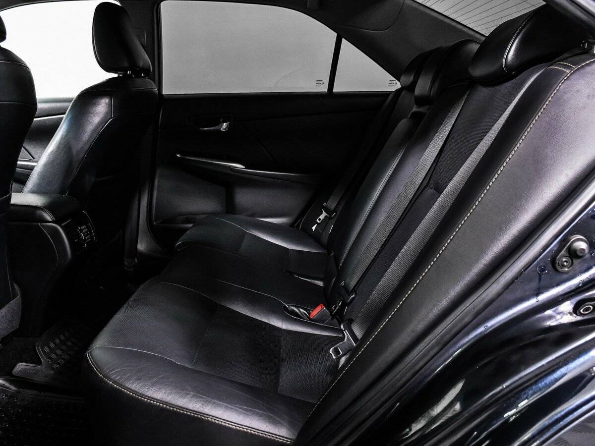 Б/У Тойота Камри 2017 года. Фото: #11