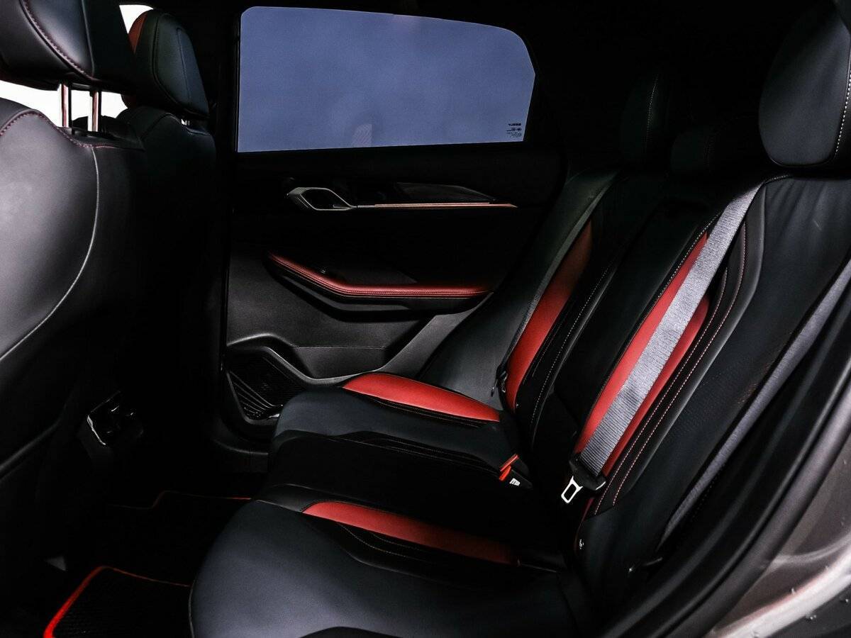 Б/У Джили Кулрэй 2023 года. Фото: #12