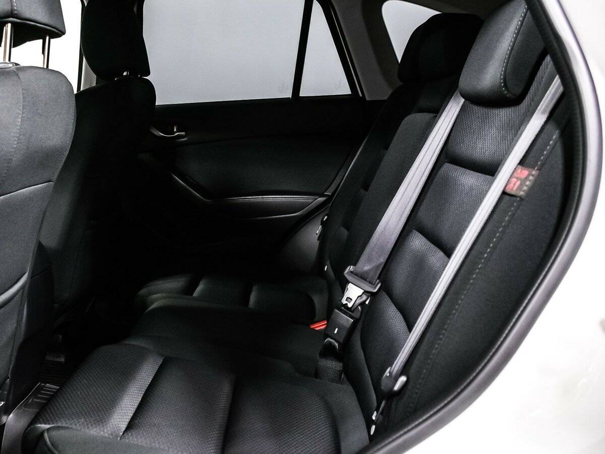 Б/У Мазда Ц-Икс-5 2015 года. Фото: #11