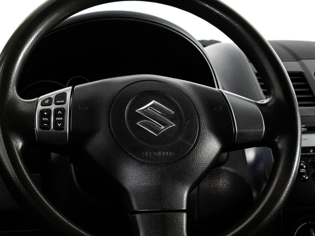 Б/У Сузуки С-Икс4 2012 года. Фото: #11