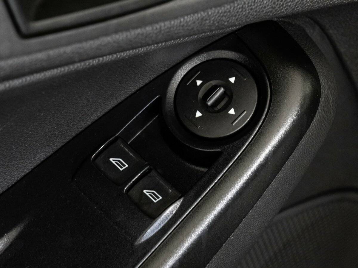 Б/У Форд Фиеста 2015 года. Фото: #14