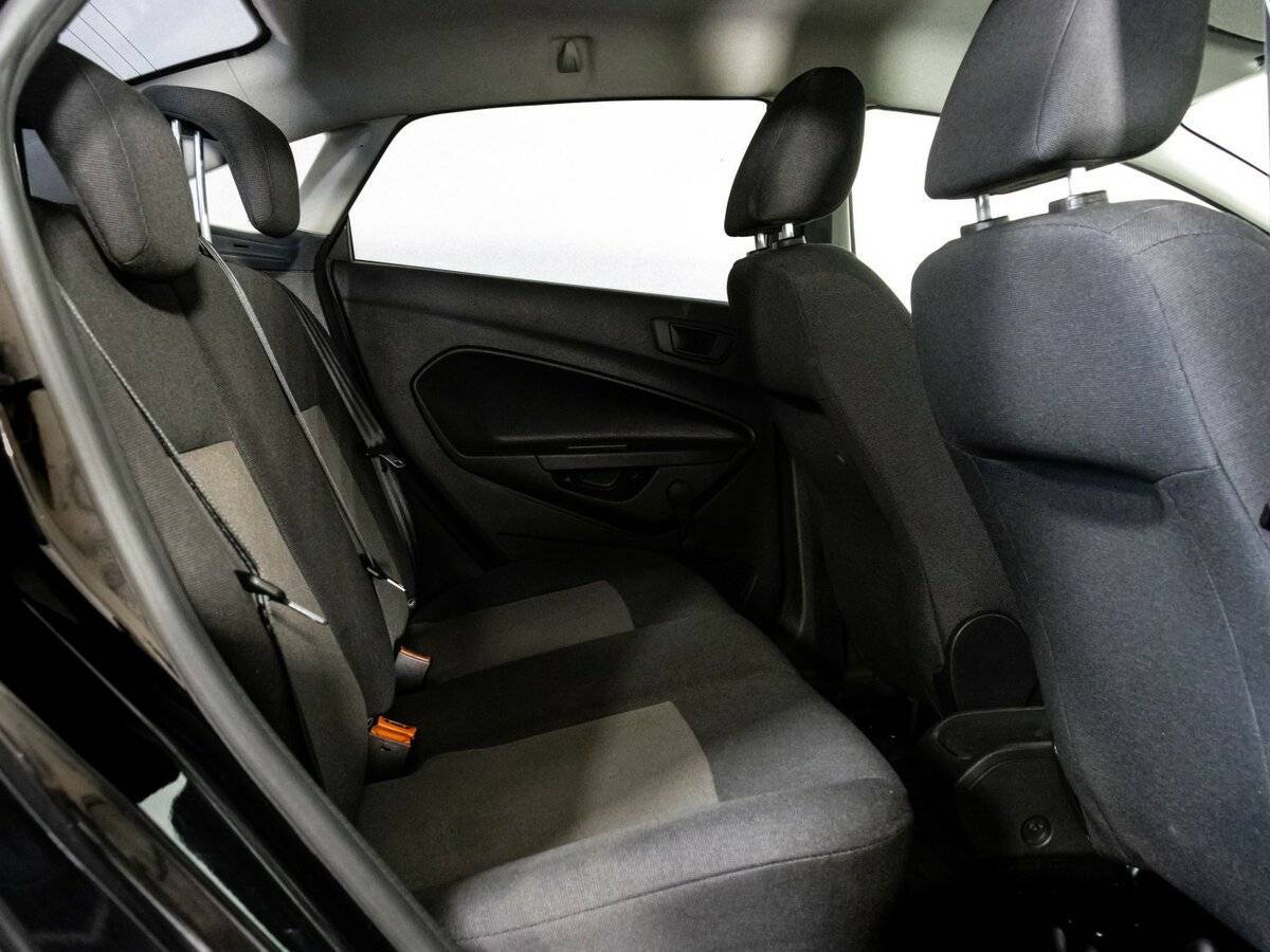 Б/У Форд Фиеста 2015 года. Фото: #15