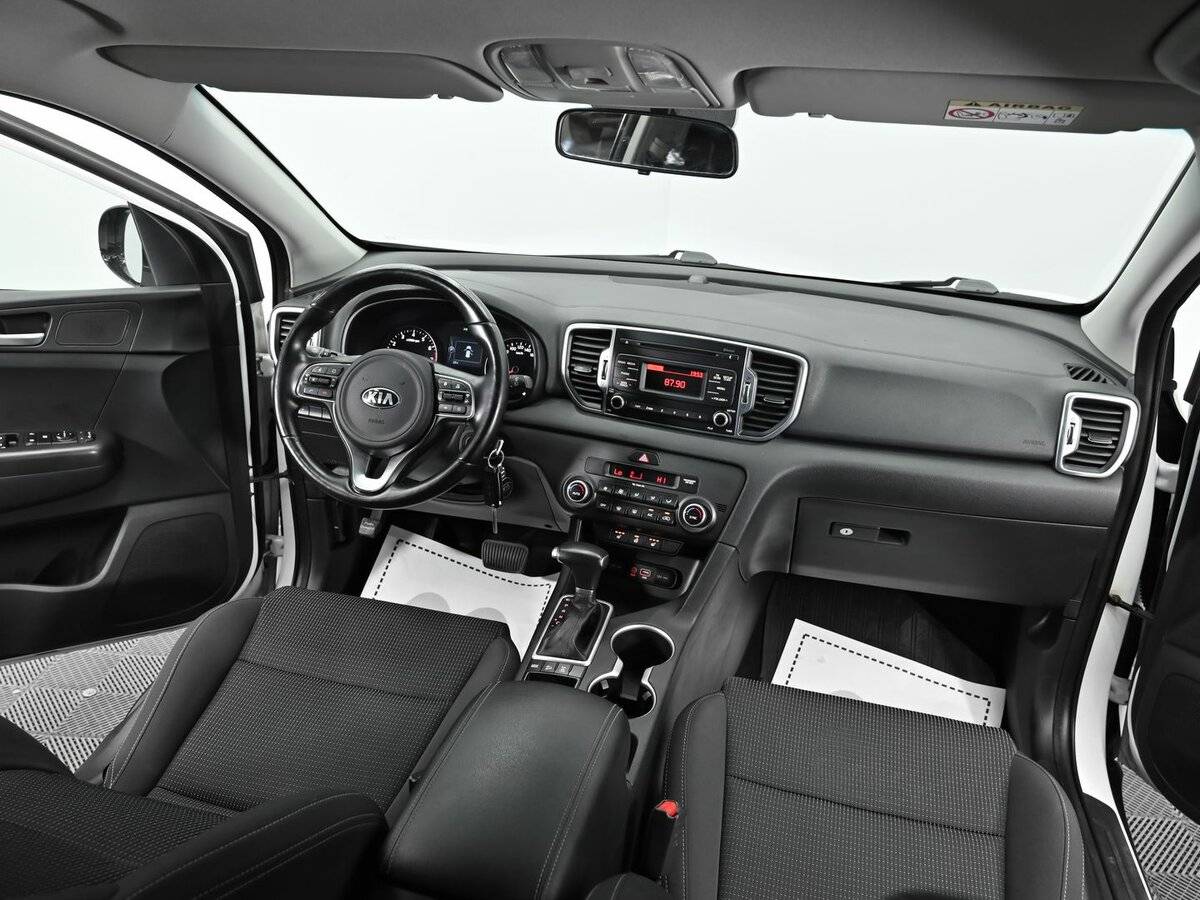 Б/У Киа Спортейдж 2017 года. Фото: #10